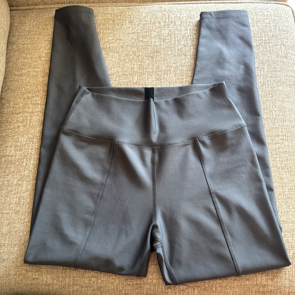 Peloton leggings - Picture 2 of 3